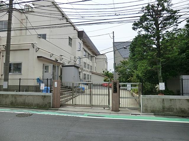 Primary school. Kurishima until elementary school 550m