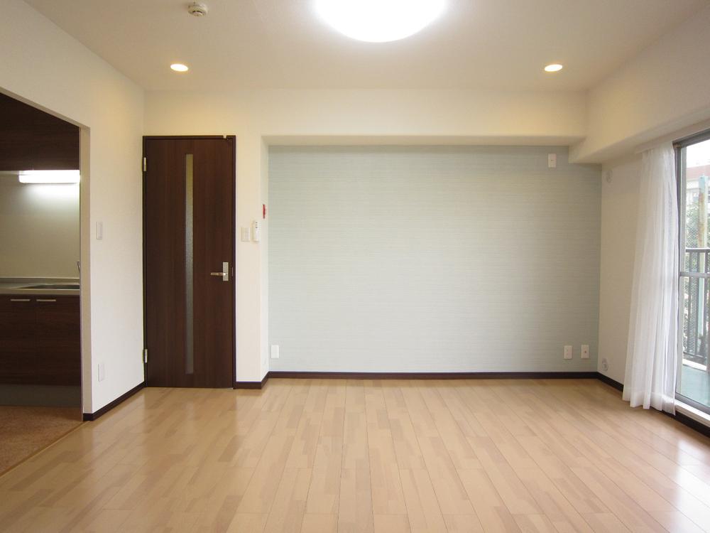 Living. Indoor (11 May 2013) Shooting