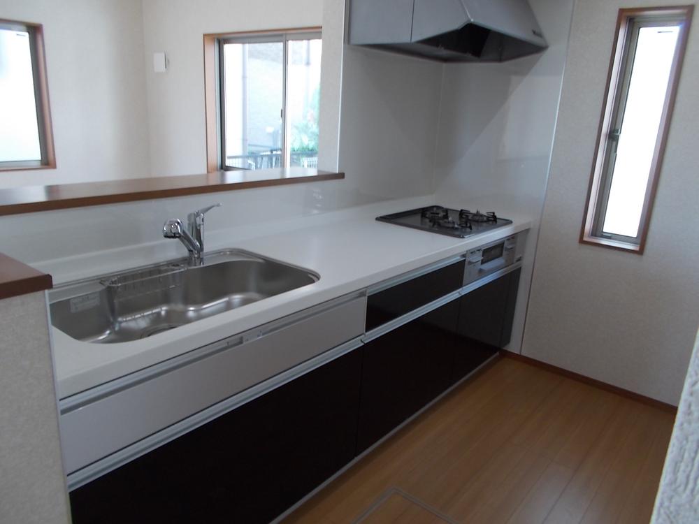 Kitchen. Because functional system Kitchen, It also increases the arm of dishes of mom