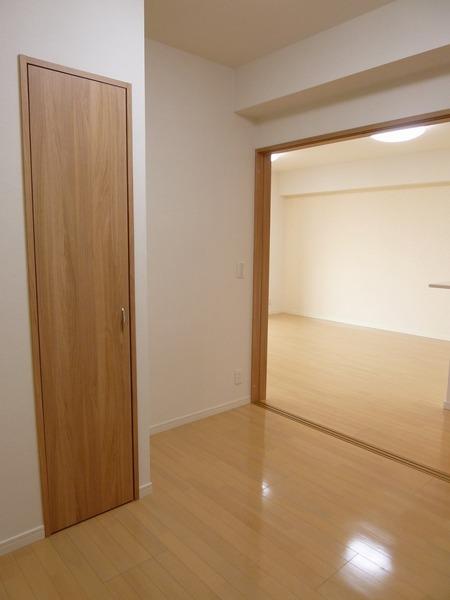 Non-living room. Spacious living space with all the living room storage space!