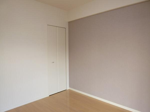 Non-living room. Stylish accent Cross adoption!