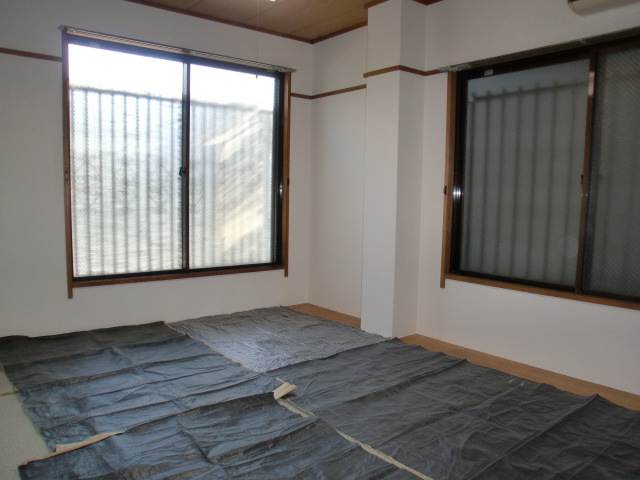 Living and room. Japanese-style room 6 quires