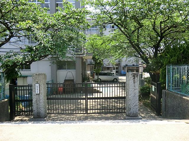 Junior high school. 1400m to Adachi Ward thirteenth junior high school