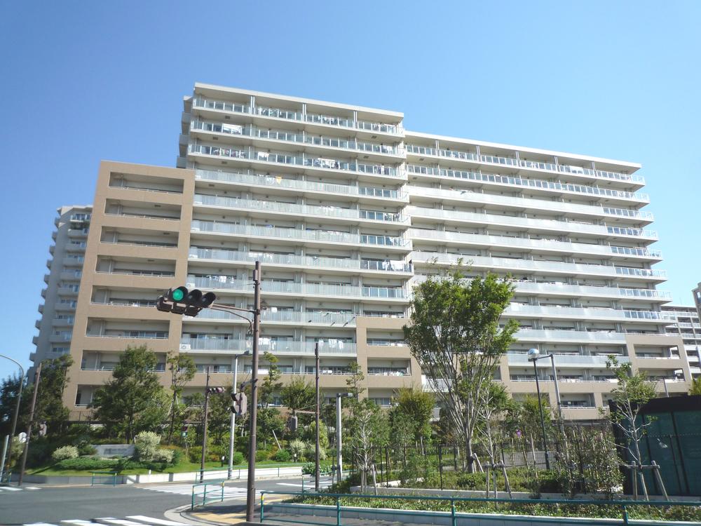 Local appearance photo. Local (10 May 2013) Shooting