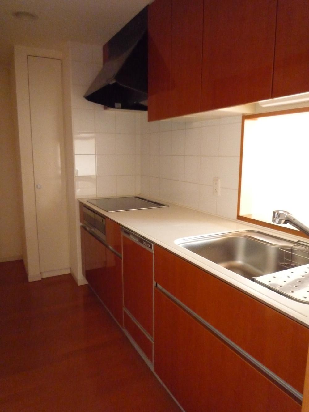 Kitchen. Indoor (January 2014) Shooting