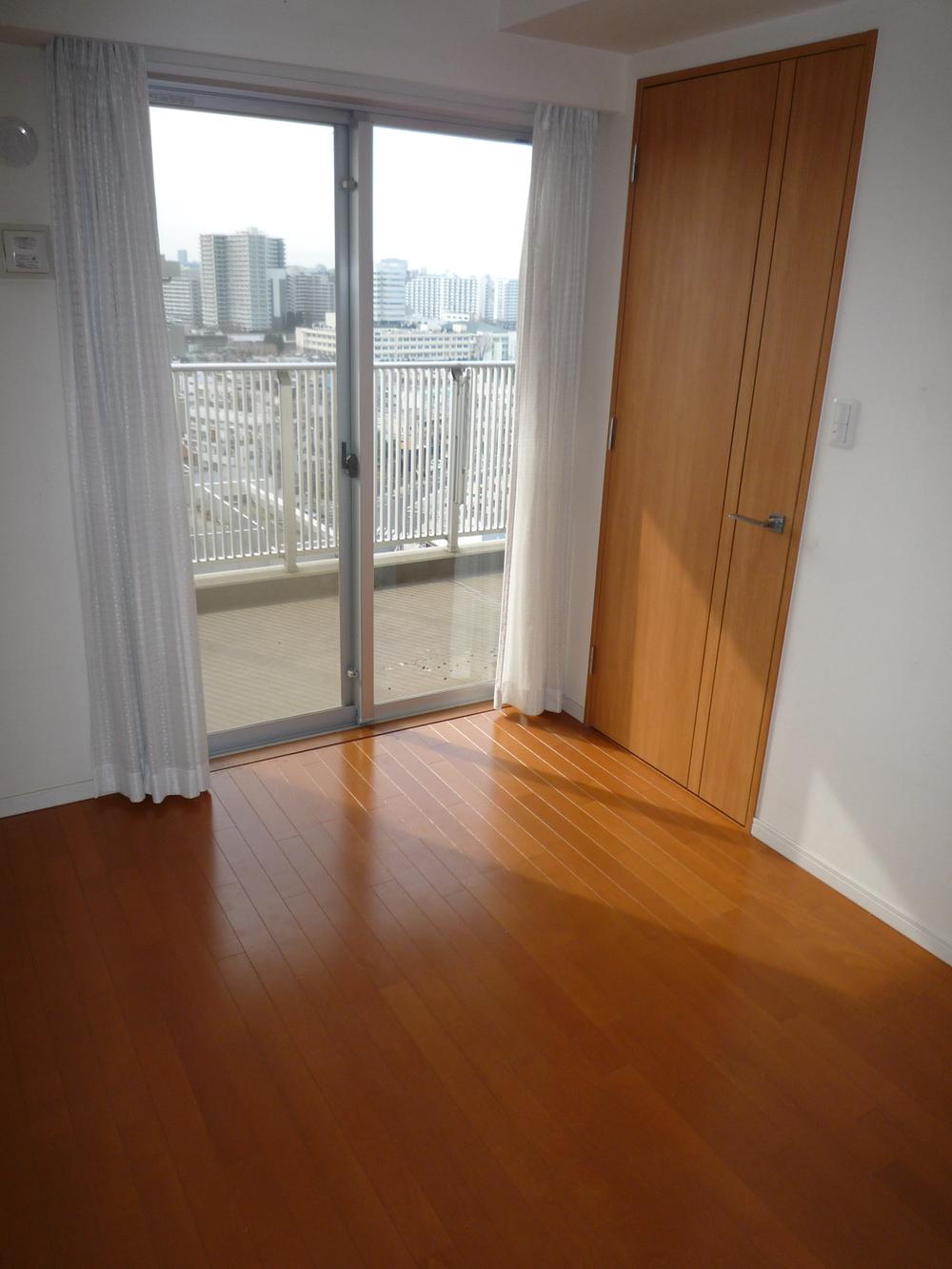 Non-living room. Indoor (January 2014) Shooting