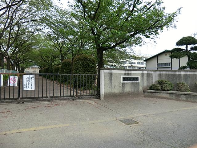 Junior high school. Akiruno Tatsunishi until junior high school 1207m