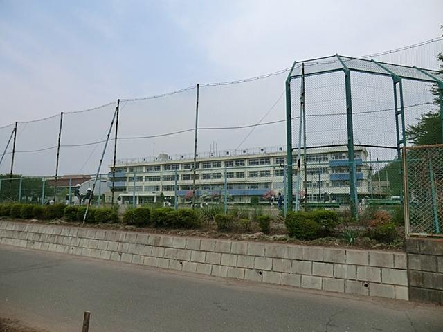 Junior high school. Akiruno Tatsunishi until junior high school 1370m