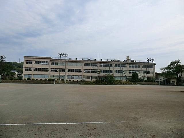 Junior high school. Akiruno Municipal Mashito until junior high school 1388m