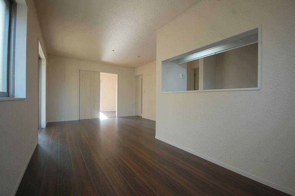 Same specifications photos (living). (1 Building) same specification