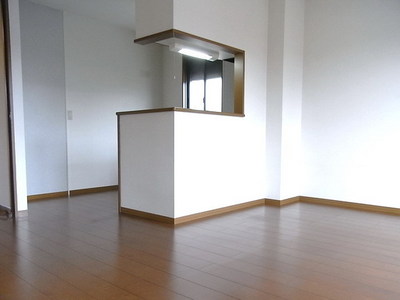 Living and room. Flooring ・ Counter Kitchen