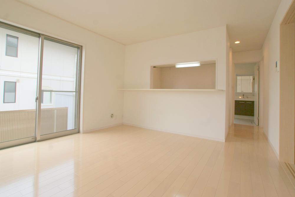 Living. LDK 14 Pledge