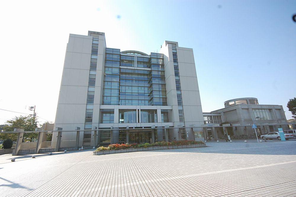Government office. Akiruno 1054m to city hall