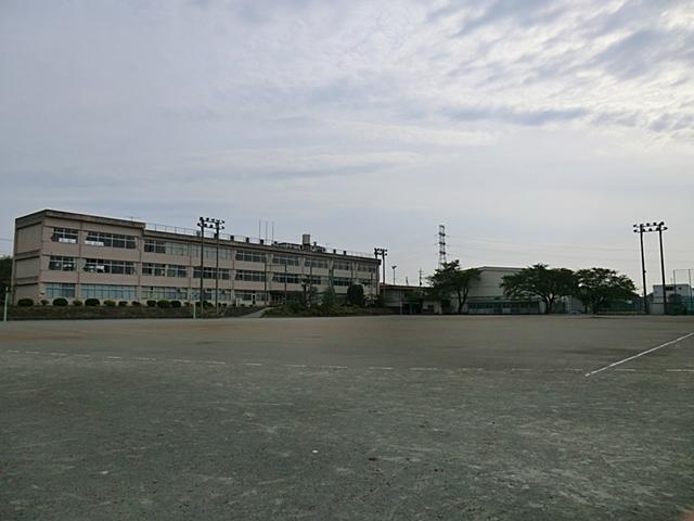 Junior high school. Akiruno Municipal Mashito until junior high school 1382m