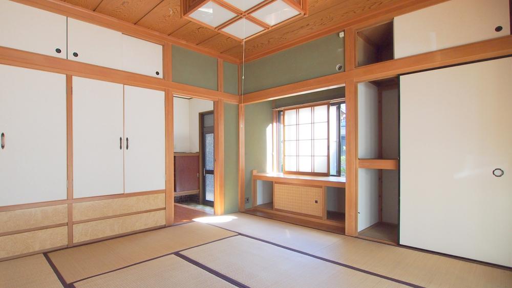 Other introspection. Japanese style room