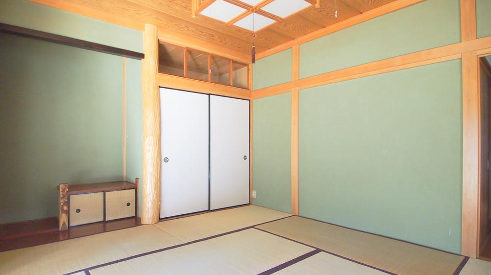 Other introspection. Japanese style room