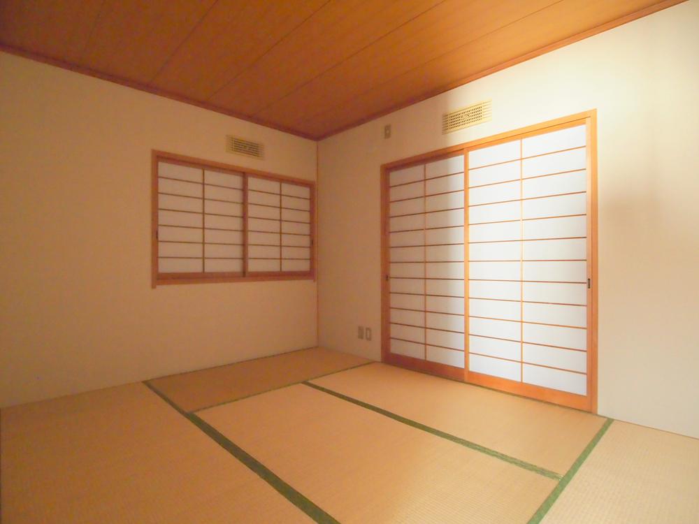 Non-living room. Second floor Japanese-style room