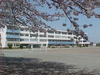 Junior high school. Akiruno Tatsunishi until junior high school 1027m