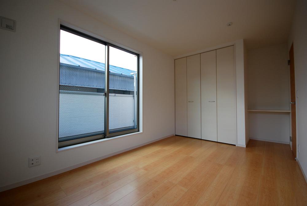 Non-living room. Local (11 May 2013) Shooting