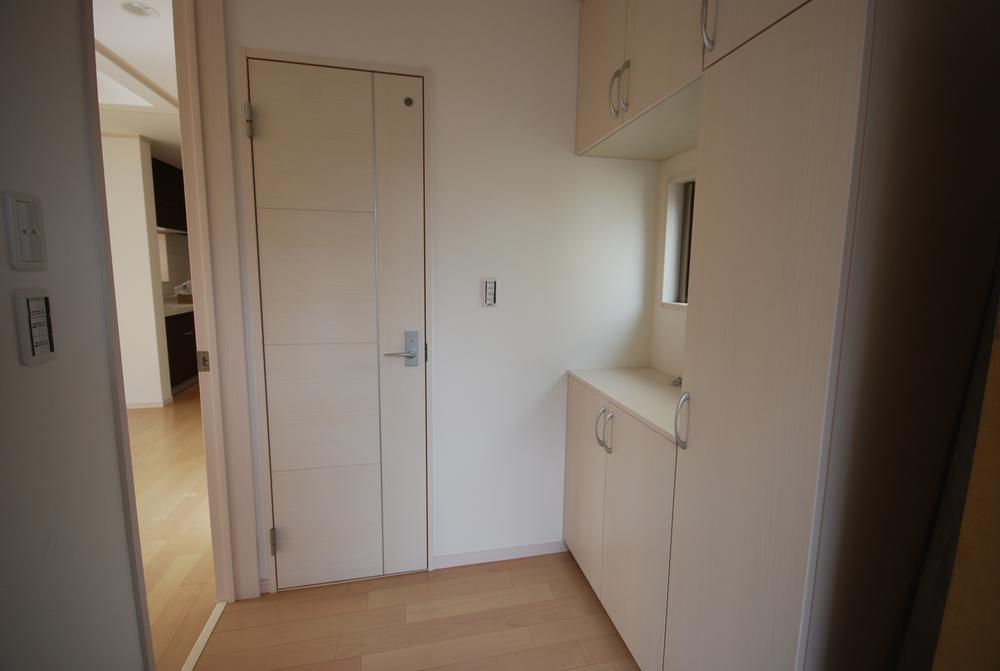 Entrance. Local (10 May 2013) Shooting