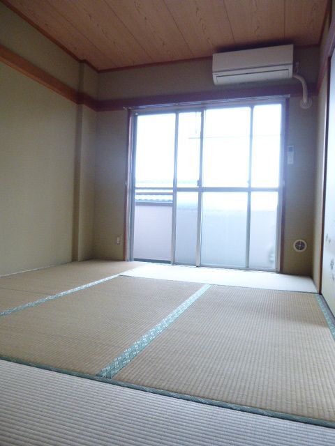 Living and room. Japanese-style room 6 quires ☆