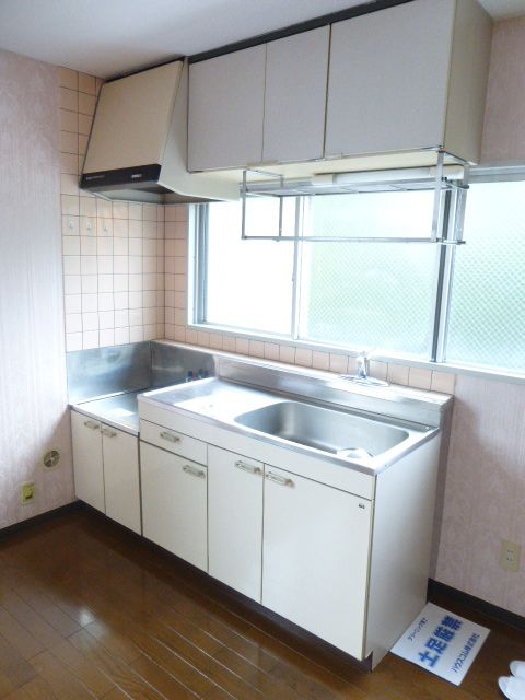 Kitchen. Gas stove can be installed kitchen ☆