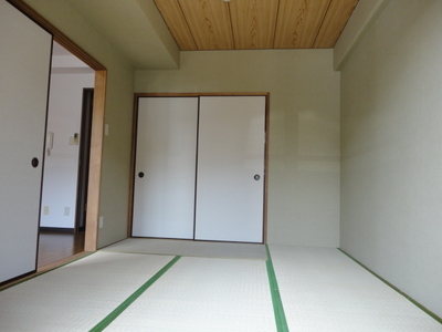 Living and room. There is housed in a Japanese-style room