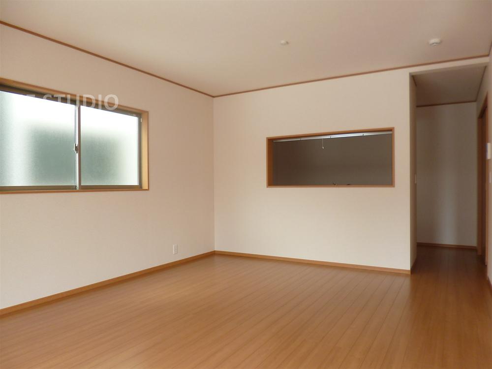 Same specifications photos (living). ( 1 Building) same specification