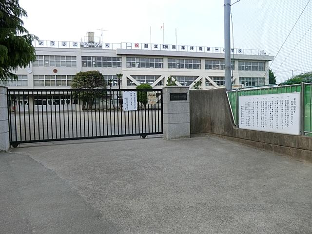 Primary school. Akishima Municipal Haijima 360m until the first elementary school