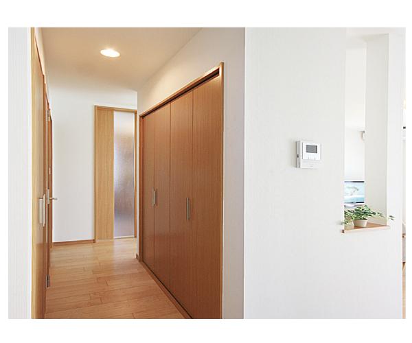 Other. Living storage: The actual specifications and photos are different. Published photograph of is an image.