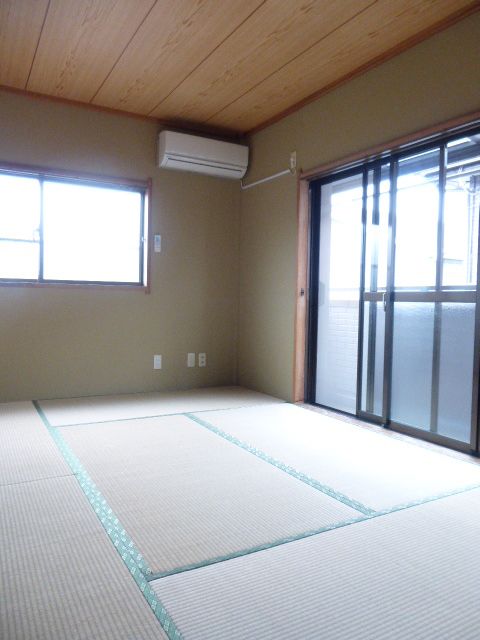 Living and room. Relaxed some 6 quires of Japanese-style room ☆