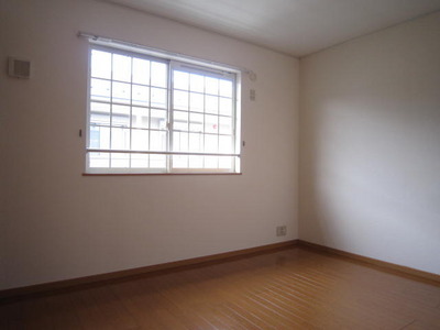 Living and room. Please as bedroom