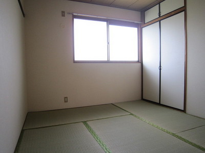 Living and room. ☆ Japanese-style room 6 quires ☆