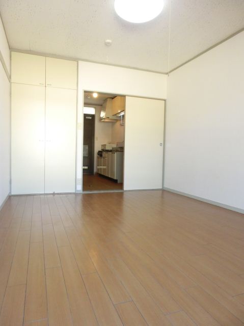 Living and room. ☆ Facing west ・ 7 Pledge of Western-style ☆