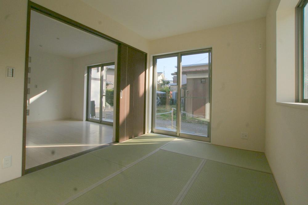 Other introspection. Japanese style room