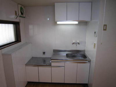 Kitchen. Two-burner gas stove installation Allowed