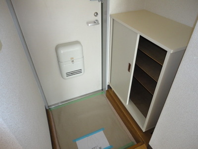 Entrance. Cupboard.