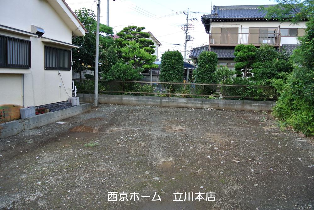 Local photos, including front road. Local (September 2013) Shooting