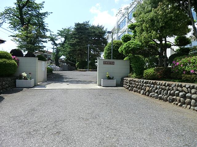 Junior high school. Akishima Municipal Haijima until junior high school 1165m