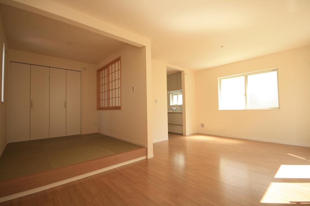 Living. Local (August 2013) Shooting