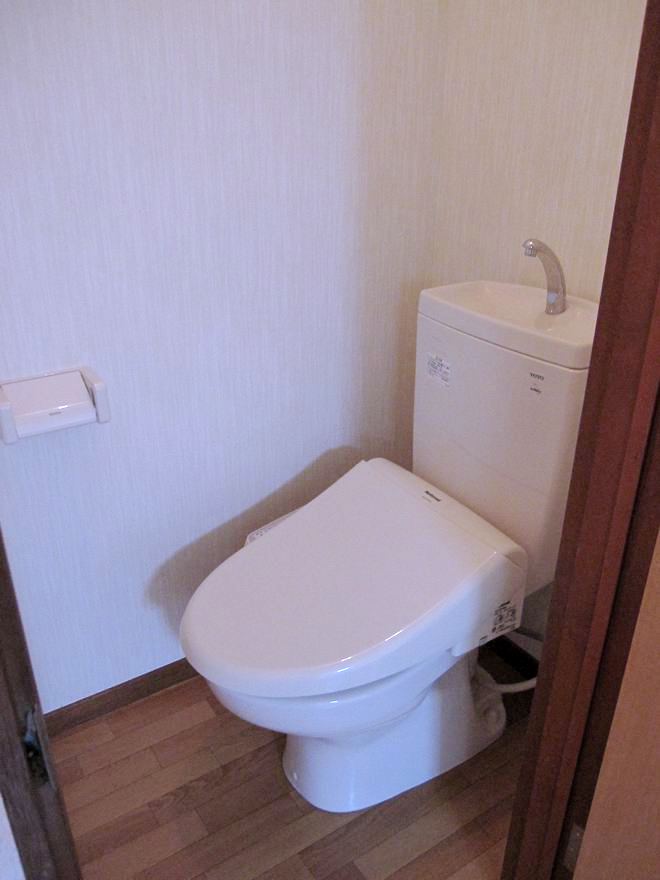 Toilet