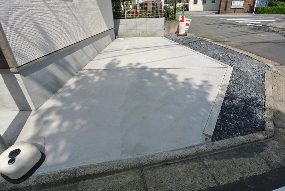 Parking lot. 2013 September shooting