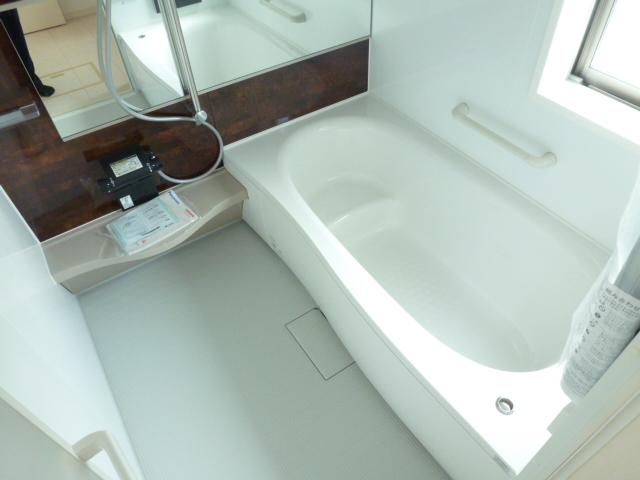 Bathroom. (September 2, 2013) Shooting Will bathtub that can be freely also sitz bath