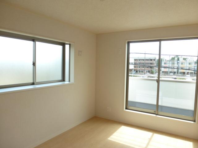 Non-living room. (September 2, 2013) Shooting Some rooms that can be used as a children's room