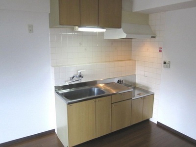 Kitchen.  ☆ Two-burner gas stove installation Allowed ☆