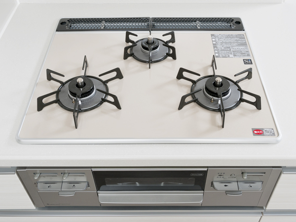 Kitchen.  [Multi-function 3-burner stove] Such as a timer function and automatic fire extinguishing function equipped with useful features 3-burner stove. Of the operation panel is excellent kangaroo storage type to design.