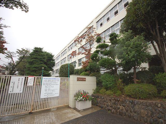 Junior high school. Akishima Municipal Haijima until junior high school 822m