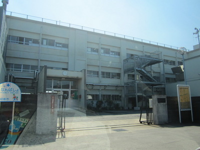 Primary school. Tamagawa until the elementary school (elementary school) 230m