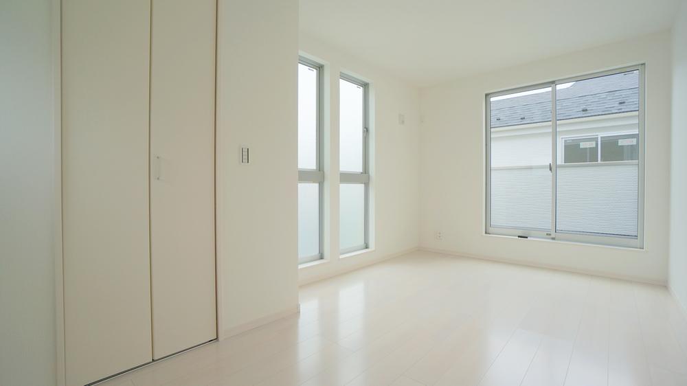 Other introspection. Western style room