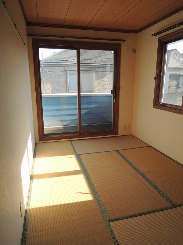 Living and room. tatami